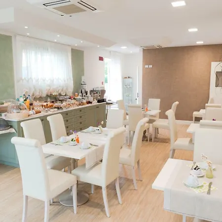 Incanto Di Luna Hotel 3*