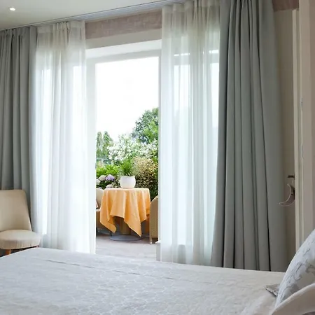 Hotel Incanto Di Luna 3*